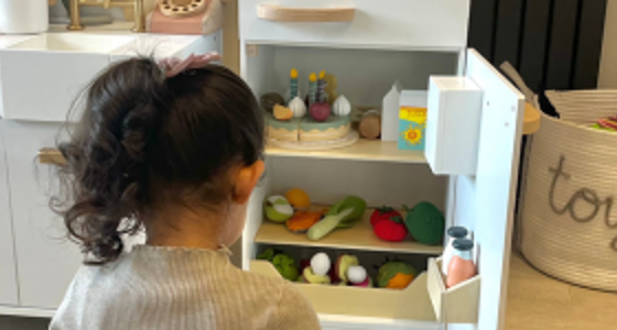 The Le Toy Van Fridge Freezer: Imaginative Roleplay Toy for Little Ones